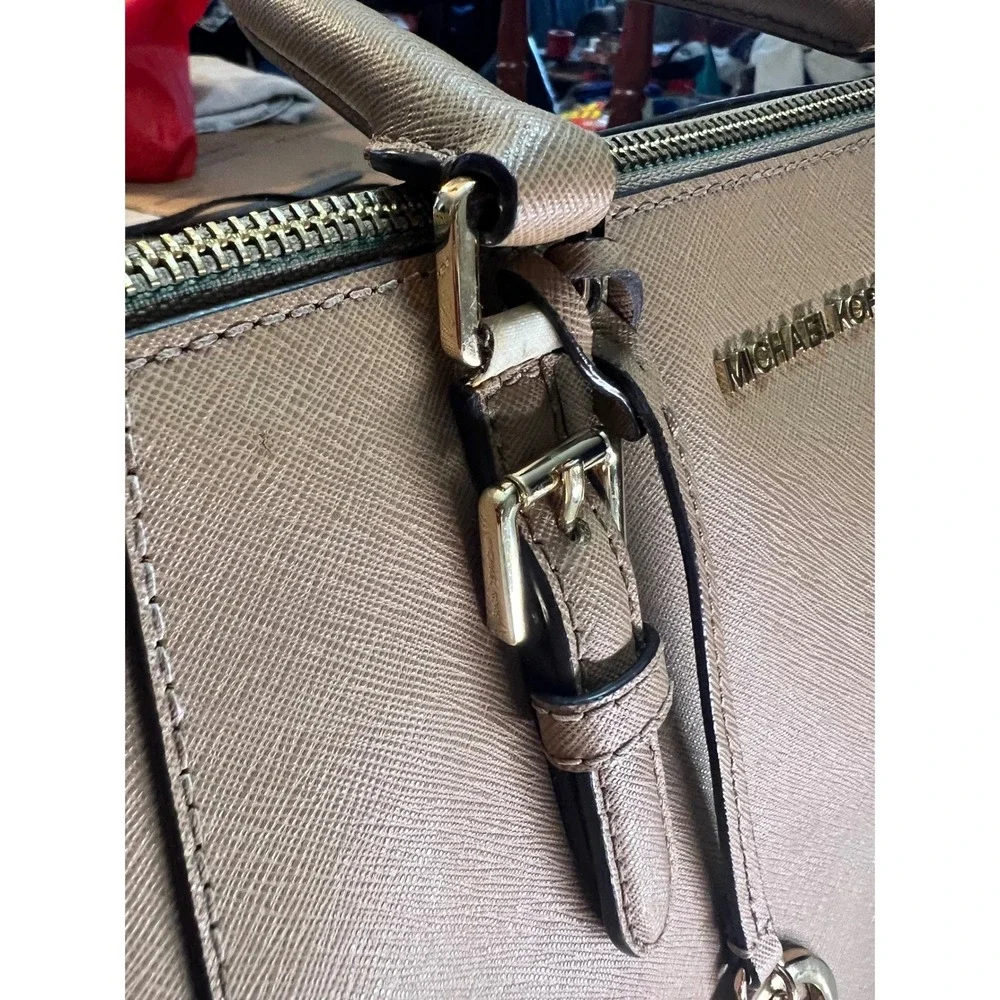 Michael Kors Saffiano Leather Satchel Bag Tan Gold Hardware Crossbody 30S4GTVS6L